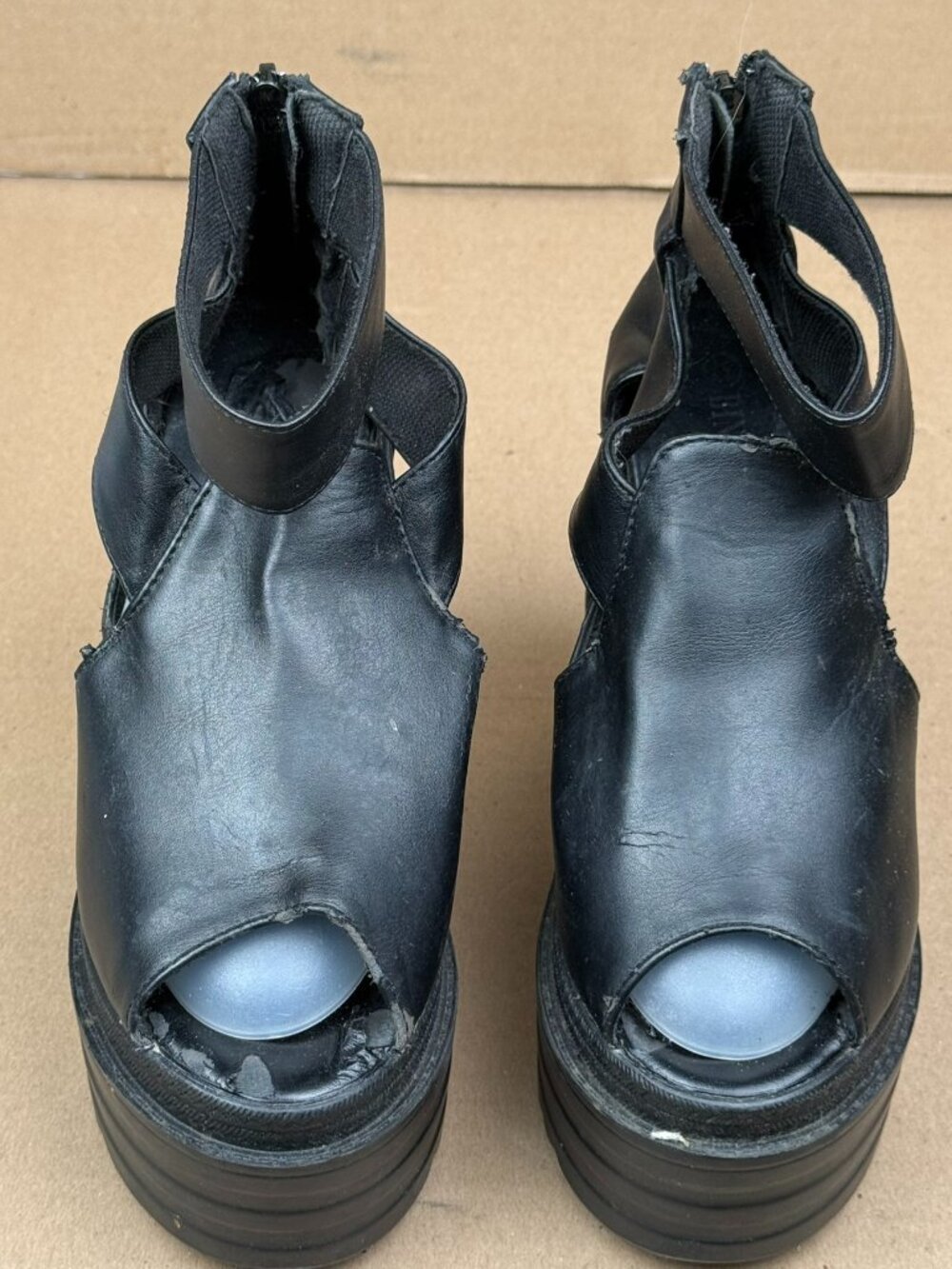 BINBINRUYI Women's Black Platform Wedge Peep Toe Sandals US Size 6.5 DAMAGE